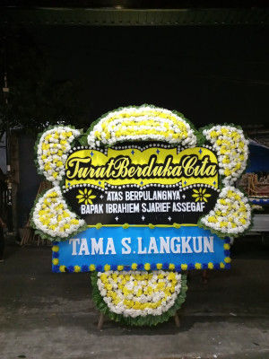 Papan Bunga Duka di Bingin Kuning